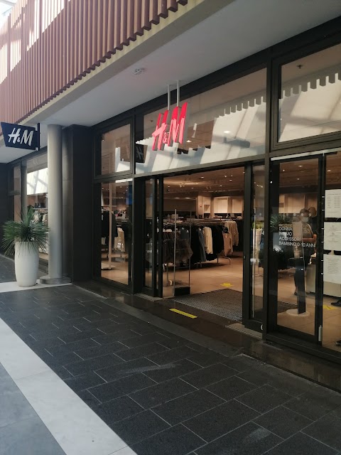 H&M