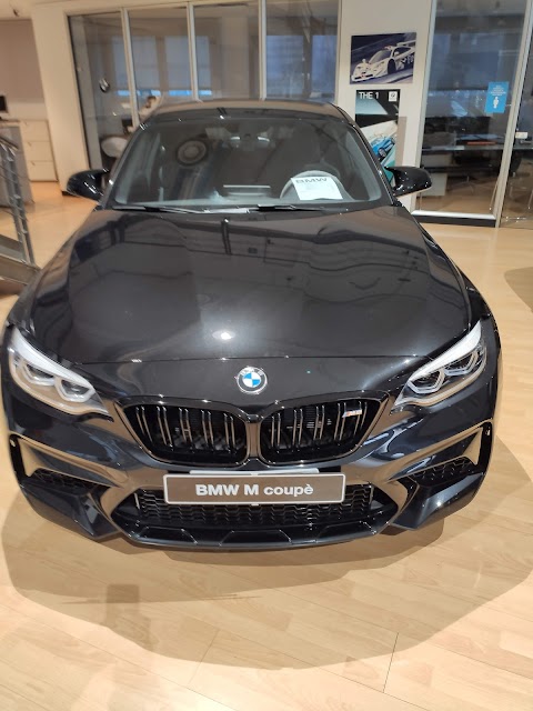 Ceccato Motors Legnaro - Concessionaria BMW - MINI