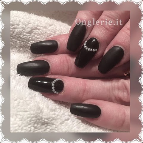 Onglerie di Pacelli Marinella Nails.Make up.Bijoux