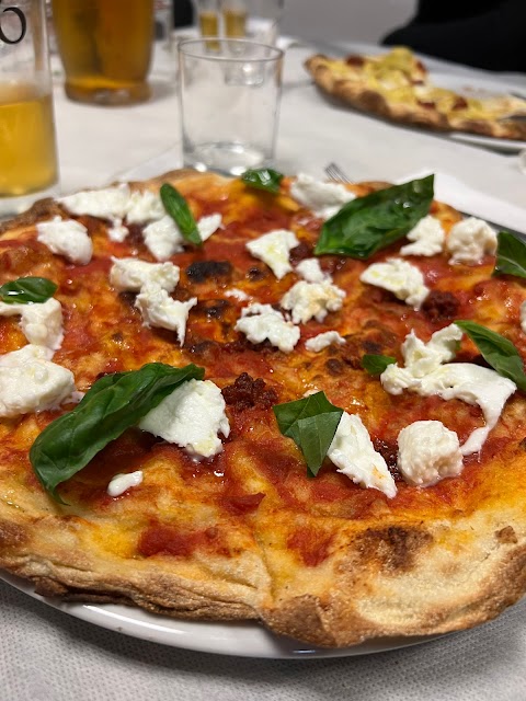 L'aquila Trattoria pizzeria