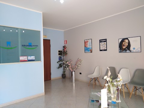 Studio dentistico associato Dott. Ssa. Allessia piombo Dott. Alessio Palermo.