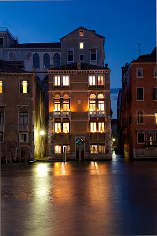 Palazzetto Pisani Grand Canal