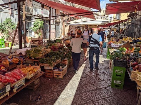 Dainotti's Cibo di Strada