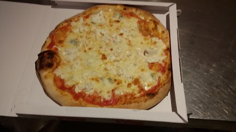 Pizzeria S. Francisco di Coatti Marta - Consegna a Domicilio