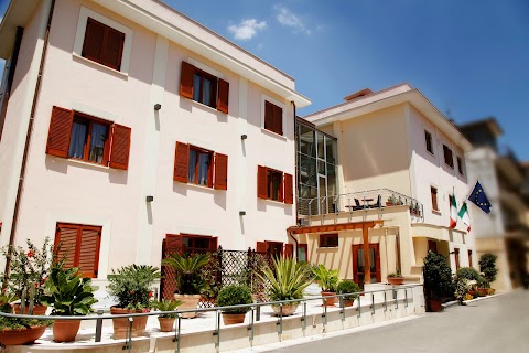 Hotel Diana