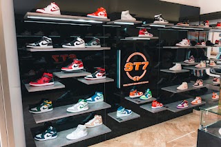 ST7 EXCLUSIVE SNEAKERS STORE TRAPANI