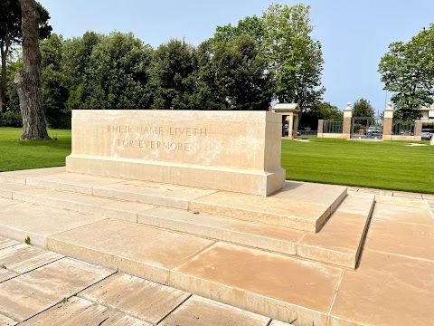 Beach Head War Cemetery - Cimitero Monumentale di Guerra Britannico