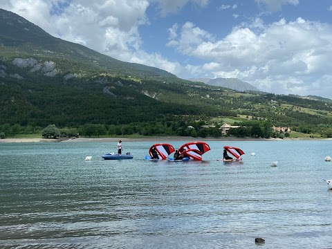 Le Spot 2 - WINGFOIL & Windsurf School