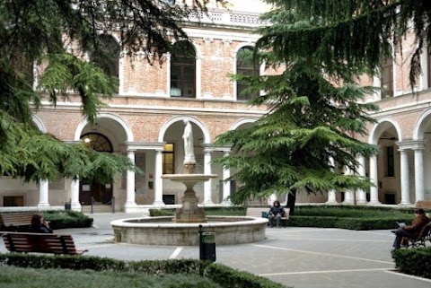 Laboratorio Analisi dell'Azienda Ospedaliera di Padova U.O.C. Medicina di Laboratorio