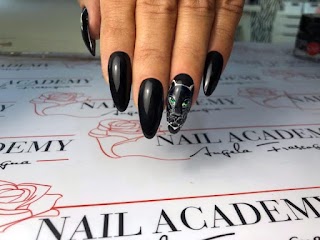 Nail Academy di Angela Frascogna