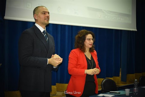 Francesco Paolo Romeo - Pedagogista - Psicologo clinico dell’età evolutiva e della famiglia - Giudice onorario Tribunale per i Minorenni di Taranto - Docente Università Telematica e-Campus di Bisogni educativi speciali e tecnologie per l'inclusione