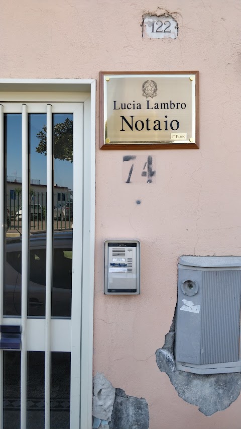 Notaio Lucia Lambro