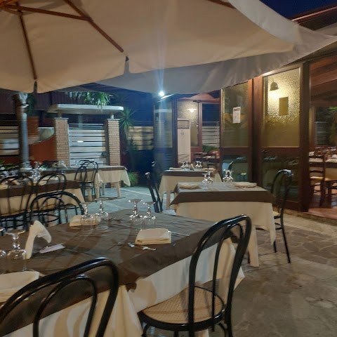 DOPPI SAPORI - Trattoria Pizzeria