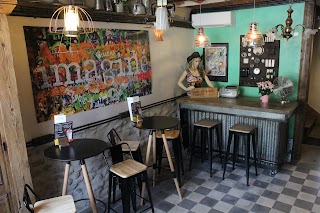 Electrik Café / Electrique Cafe