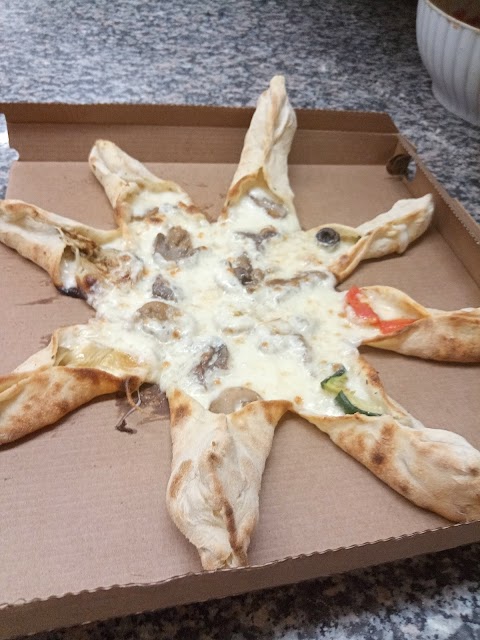 Magic Pizza