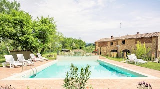 Borgo da Vinci Appartamenti con piscina e giardino privato