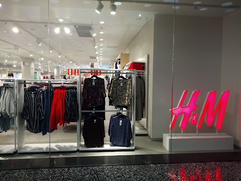 H&M