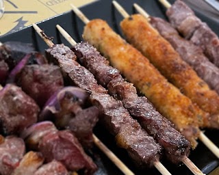 Arrosticinando, Arrosticini Tipici Abruzzesi alla Brace, Ristorante Tipico