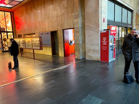 Sixt Autonoleggio e furgoni Firenze stazione centrale