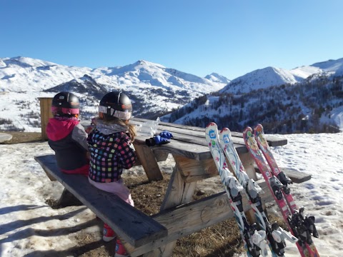 School Ski And Mountain Happy Mountains Risoul