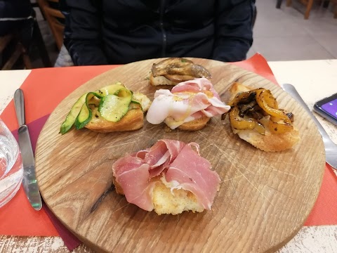 Il Vicolo - Osteria Tipica Valdostana e Pizzeria