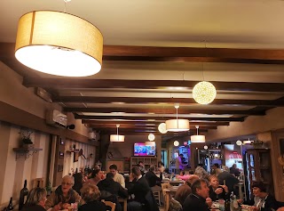 Pizzeria Il Glicine D'Oro.