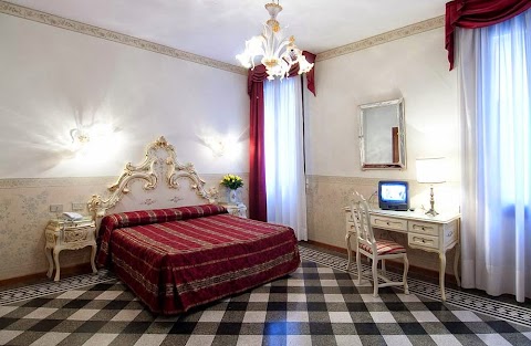 Hotel Domus Cavanis