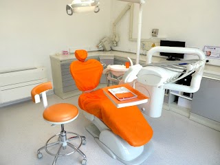 Studio Dentistico Dentalblu Dott.ssa Satcovschi Gianina Paula