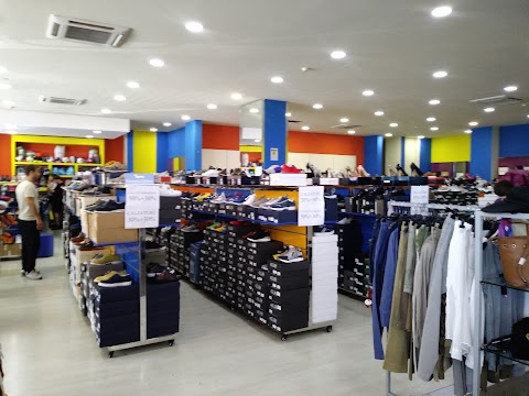 Stock House Store's Outlet Sicilia