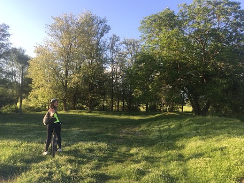 SERENA MAZZI GUIDA ACCOMPAGNATRICE MOUNTAIN BIKE BIBBIENA SENTIERI NEL CUORE DELLA TOSCANA