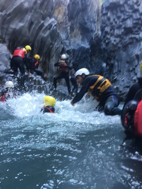 Etna Truvatura body rafting and river trekking