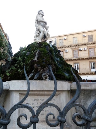 Piazza Rivoluzione