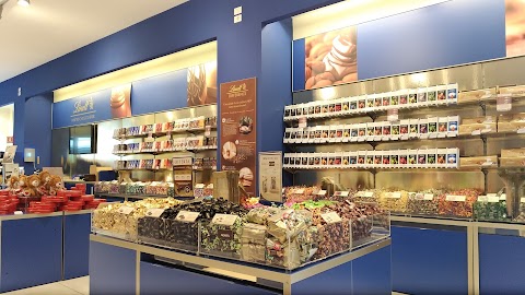 Lindt Chocolate Shop Da Vinci