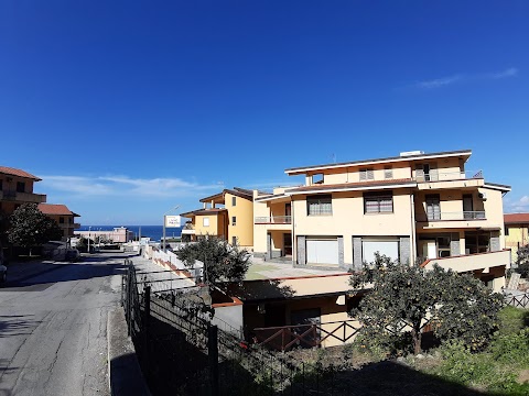 LIVING PIRAINO CASA VACANZE