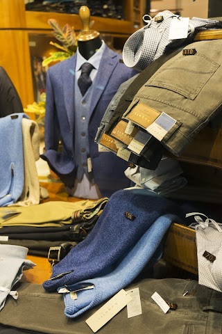 Bugatti Meyer Uomo presso Di Benedetto Abbigliamento Classico Napoli Vomero pantaloni abiti SanRemo