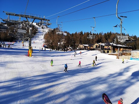 Scuola Italiana Sci e Snowboard Folgarida Dimaro - Loc. Ski Center