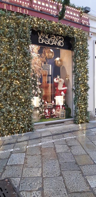 Attos Luxury Department Boutique Milano