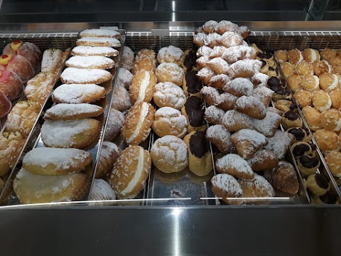 Bar Pietrosanti (pasticceria, gelateria, lounge bar)