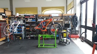 LOVATO BIKE & E-BIKE E BICICLETTE - SHOP & RENTAL BIELLA E AOSTA