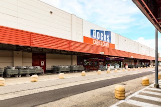 Docks Cash and Carry