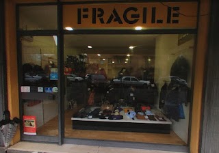 Fragile Outlet