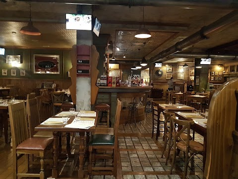John's Fort Pub Pizzeria Steakhouse