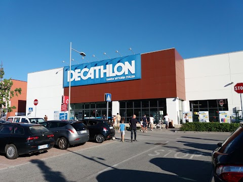 Decathlon Santa Vittoria d Alba