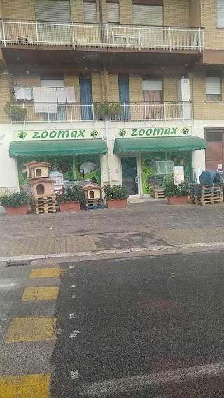 Zoomax