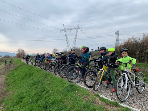 Toscanabike ASD - Escursioni Corsi Scuola MTB