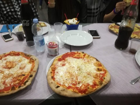 Pianeta Pizza di Caltabiano Mattia