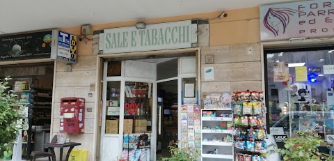 Lo Spaccio di MaE - Sale e Tabacchi - Enoteca e Spaccio di prodotti d'eccellenza