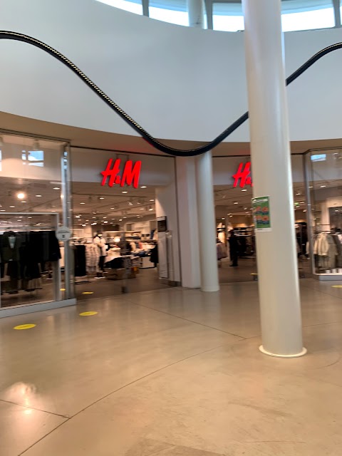 H&M