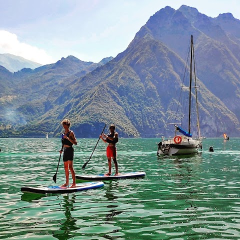 Sportaction - Lake Iseo Experience - Vela, Windsurf, Kitesurf, Triathlon, SUP sul Lago d'Iseo - Corsi canoa Lago d'Iseo