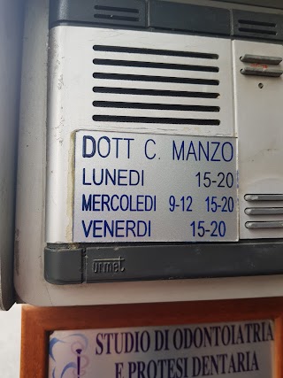 Dott. Clemente Manzo - Studio di Odontoiatria e Protesi Dentaria